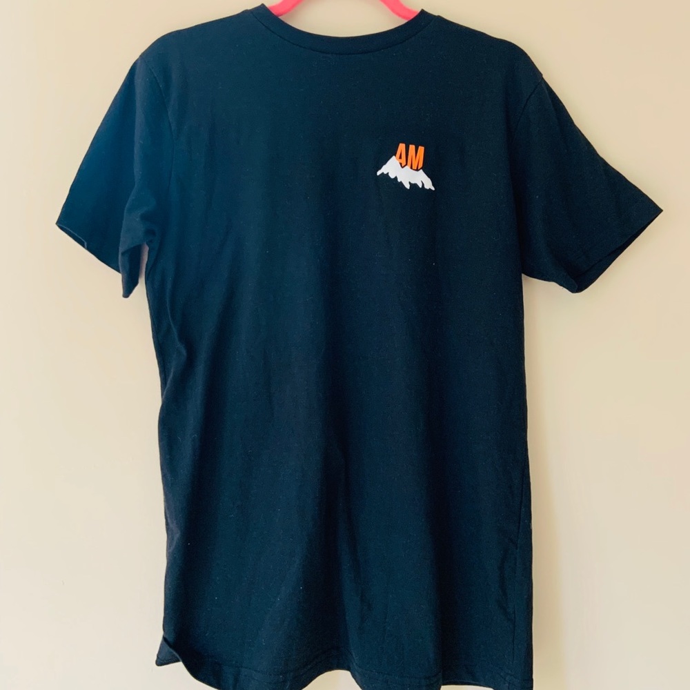 Black vintage tee